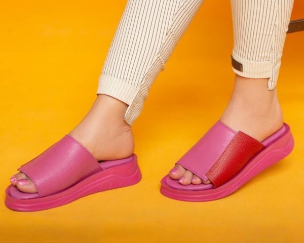 Medical slippers for women